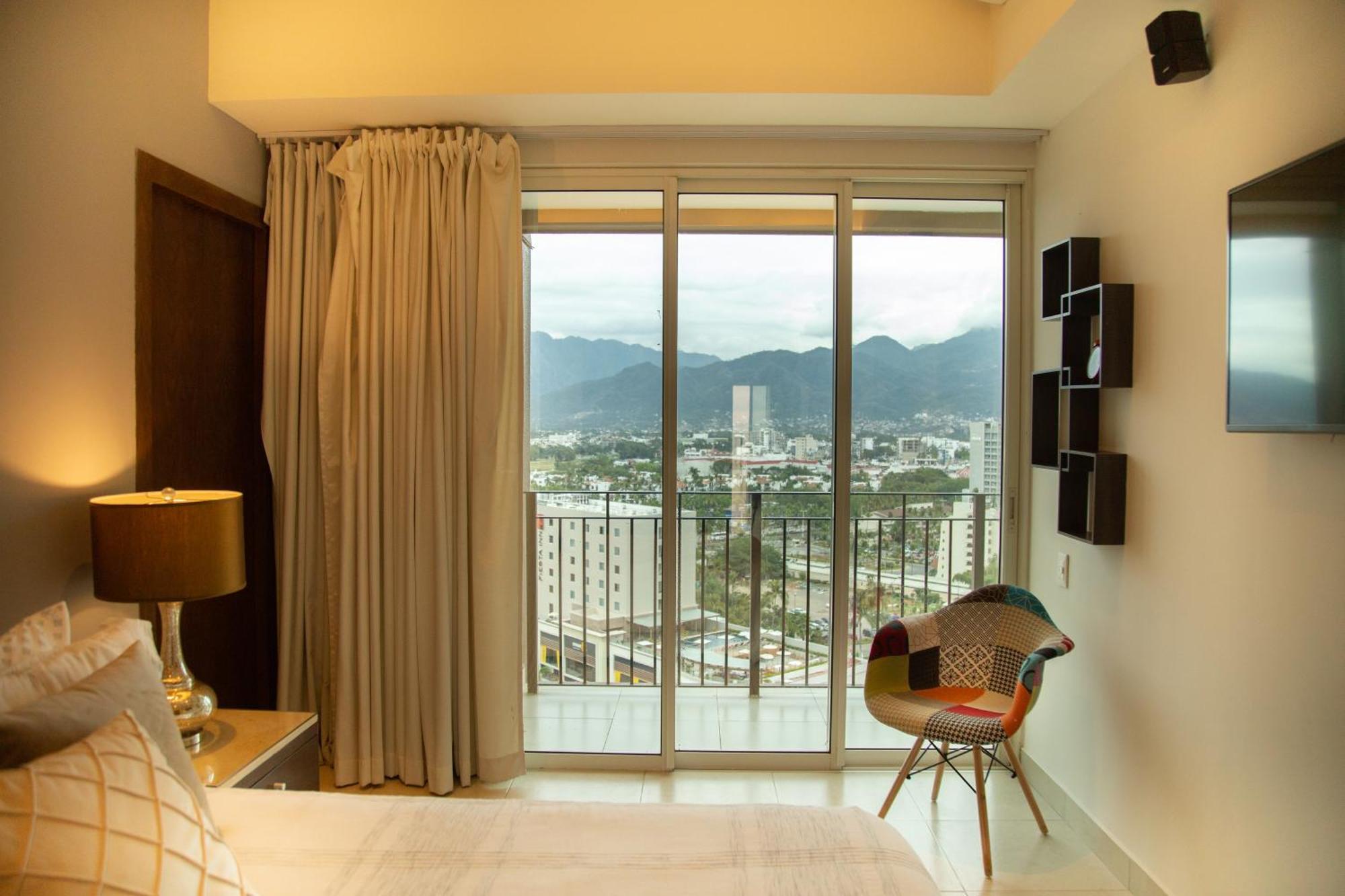 Gorgeous 15 Floor Grand Venetian Apartment Puerto Vallarta Luaran gambar